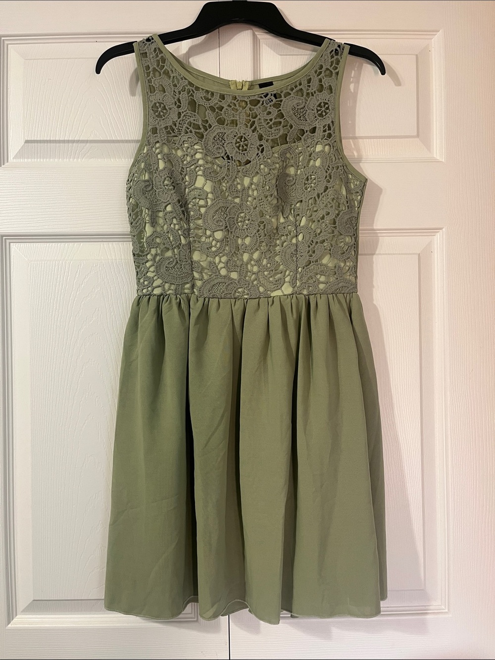 SHEIN Olive Lace Bodice Sleeveless Chiffon Dress